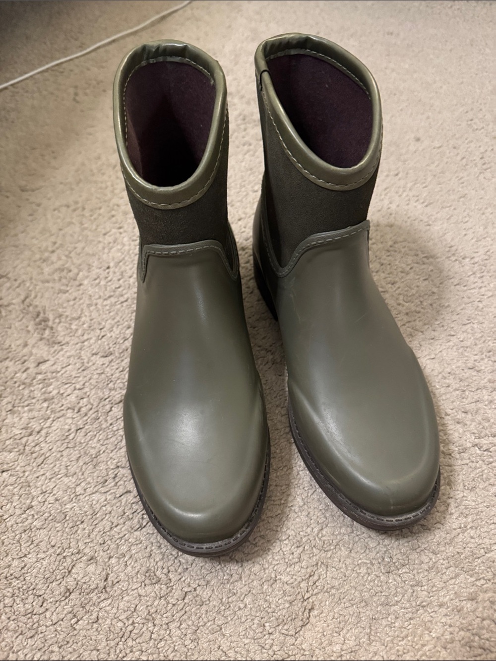 UGG Green Short Waterproof Ankle Boots - Picture 7 of 13